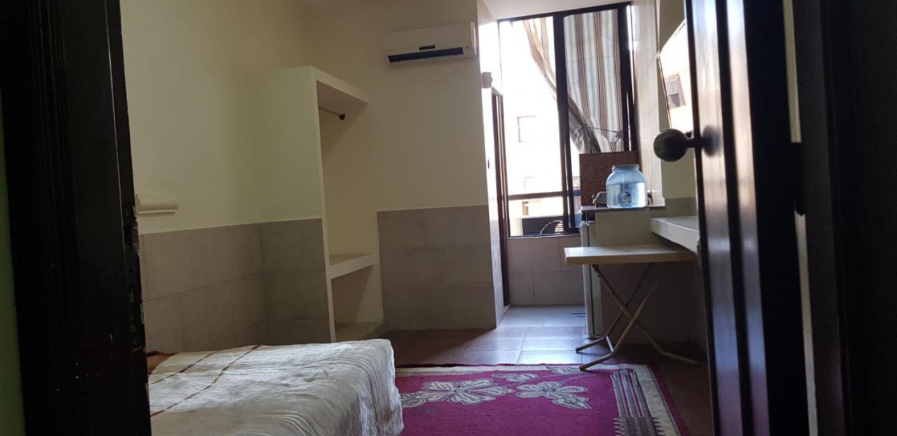 Alaamira Furnished Apartments Beiroet Buitenkant foto