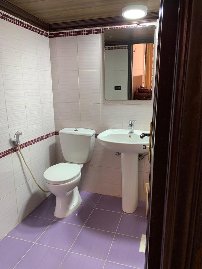 Alaamira Furnished Apartments Beiroet Buitenkant foto