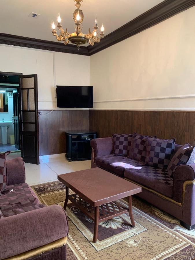 Alaamira Furnished Apartments Beiroet Buitenkant foto